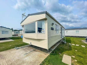 2br-sleeps6-wifi-freeparking-holidaypark